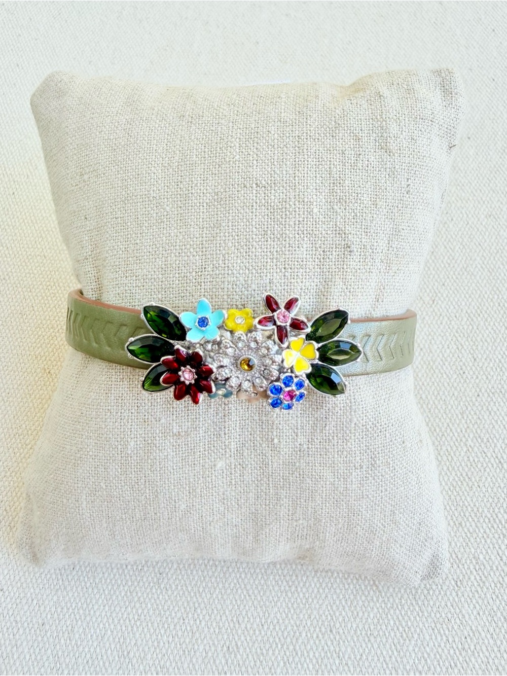 *Flourish Bracelet Focal Charm Set* KEEP COLLECTIVE Retired Statement Piece